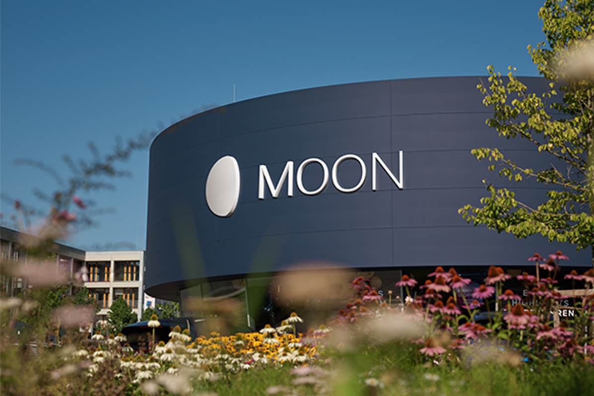 MOONCITY from the outside